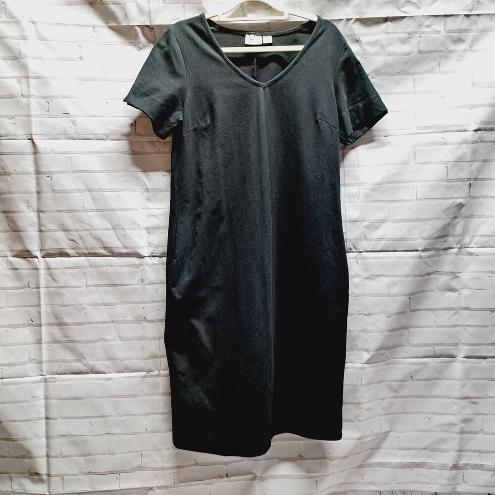 NWOT Women with Control Black Midi Short Sleeve Stretch Dress Md.